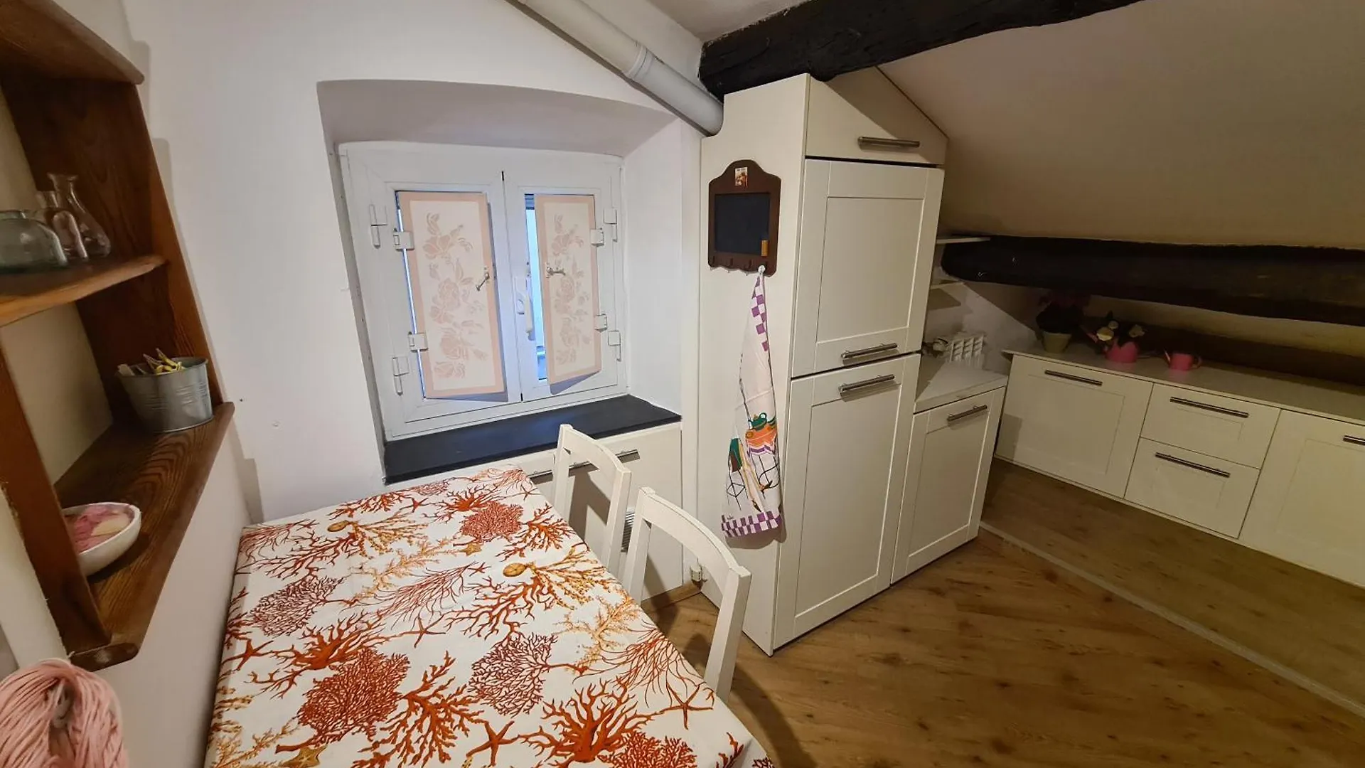 Inside Rapallo Apartment By Portofinovacanze